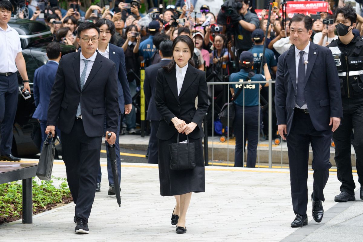 Kasus Mantan Ibu Negara Korea Selatan, Kim Keon Hee, menyeret pimpinan gereja unifikasi.